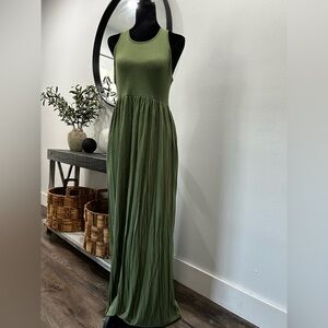 Elegant Green Maxi Dress